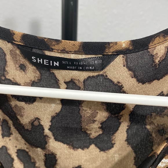 🔥 3 for $15 🔥 SHEIN top - Picture 2 of 3